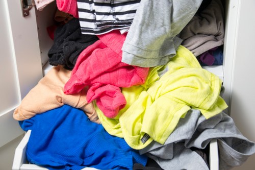 Materials recovery facility conveyor sorting recyclables